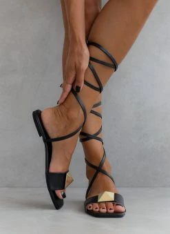 Σανδάλια δερμάτινα με μεγάλο τρουκ Iris - Μαύρο 6 Σανδάλια δερμάτινα με μεγάλο τρουκ Iris - Μαύρο -The Fashion Project Κατάστημα sandalia dermatina iris me oversize trouk 105041 1j9t