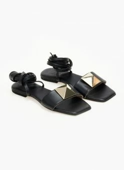 Σανδάλια δερμάτινα με μεγάλο τρουκ Iris - Μαύρο 4 Σανδάλια δερμάτινα με μεγάλο τρουκ Iris - Μαύρο -The Fashion Project Κατάστημα sandalia dermatina iris me oversize trouk 105041 rdgm