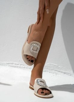 Σανδάλια δερμάτινα με πέτρες Iris - Ζαχαρί -The Fashion Project Κατάστημα sandalia dermatina iris me petres 104320 nxoe