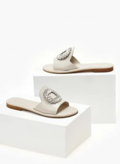 Σανδάλια δερμάτινα με πέτρες Iris - Ζαχαρί -The Fashion Project Κατάστημα sandalia dermatina iris me petres 104320 o9w2