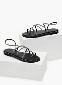 Σανδάλια δερμάτινα με στρας λουράκια Iris - Μαύρο/Ασημί 6 Σανδάλια δερμάτινα με στρας λουράκια Iris - Μαύρο/Ασημί -The Fashion Project Κατάστημα sandalia dermatina iris me strass lourakia 103358 pf17