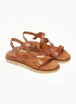 Σανδάλια δερμάτινα με λοξό λουράκι Tfp - Ταμπά 5 Σανδάλια δερμάτινα με λοξό λουράκι Tfp - Ταμπά -The Fashion Project Κατάστημα sandalia dermatina me lokso louraki tfp 111697 immt