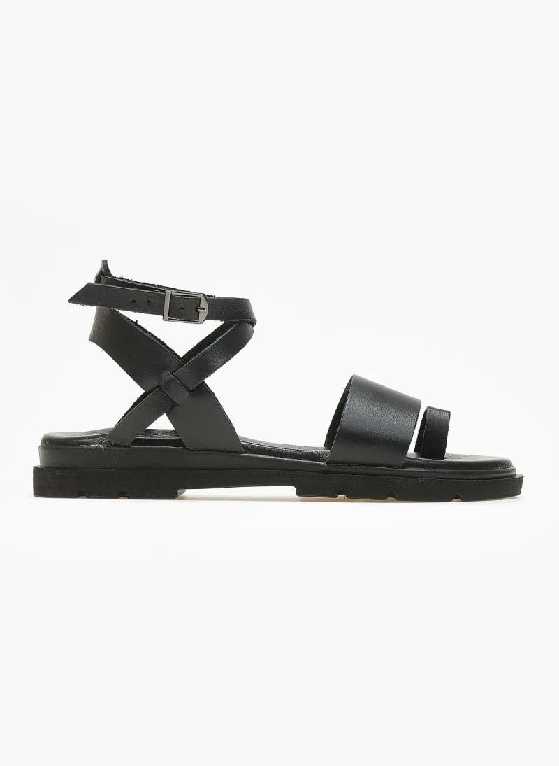 Σανδάλια δερμάτινα με χιαστί δέσιμο tfp - Μαύρο Σανδάλια δερμάτινα με χιαστί δέσιμο Tfp - Μαύρο -The Fashion Project Κατάστημα sandalia dermatina me xiasti desimo tfp 111699 k9r2