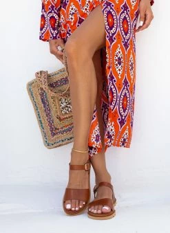 Σανδάλια δερμάτινα με μία φάσα Tfp - Tαμπά -The Fashion Project Κατάστημα sandalia dermatina tfp me anatomiki sola 103722 6wmv