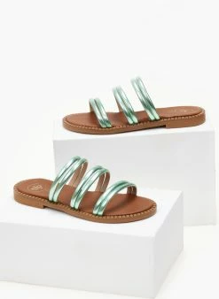 Σανδάλια δερμάτινα σε μεταλλικά χρώματα Tfp - Πράσινο 4 Σανδάλια δερμάτινα σε μεταλλικά χρώματα Tfp - Πράσινο -The Fashion Project Κατάστημα sandalia dermatina tfp se metallika xrwmata 105184 0rk0