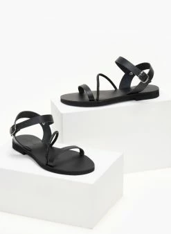 Σανδάλια δερμάτινα με λοξό Strass λουράκι Estil - Μαύρο -The Fashion Project Κατάστημα sandalia estil dermatina me lokso strass louraki 105943 e0bm