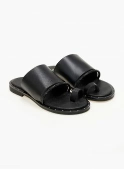 Σανδάλια δερμάτινα με στρας Estil - Μαύρο -The Fashion Project Κατάστημα sandalia estil dermatina me seira strass 104530 1hki