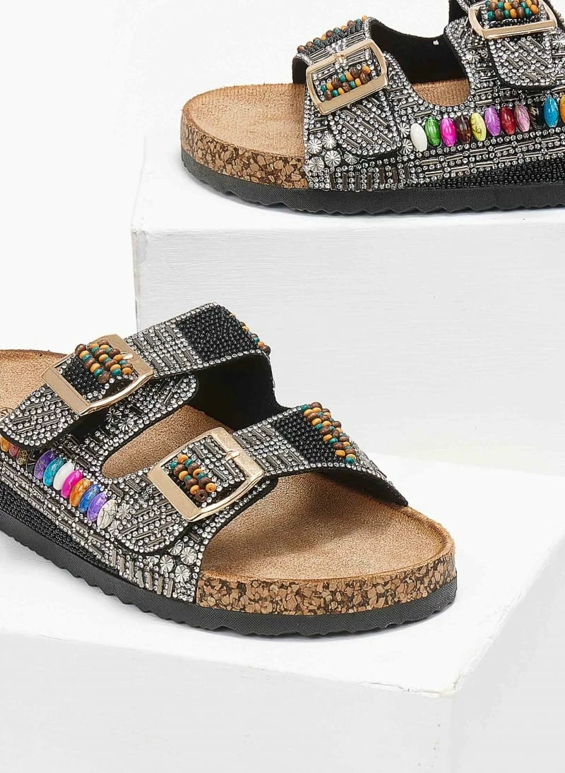 Σανδάλια με στρας και χάντρες - Μαύρο The Fashion Project Σανδάλια με στρας και χάντρες - Μαύρο -The Fashion Project Κατάστημα sandalia me strass kai xantres 110856 evh0