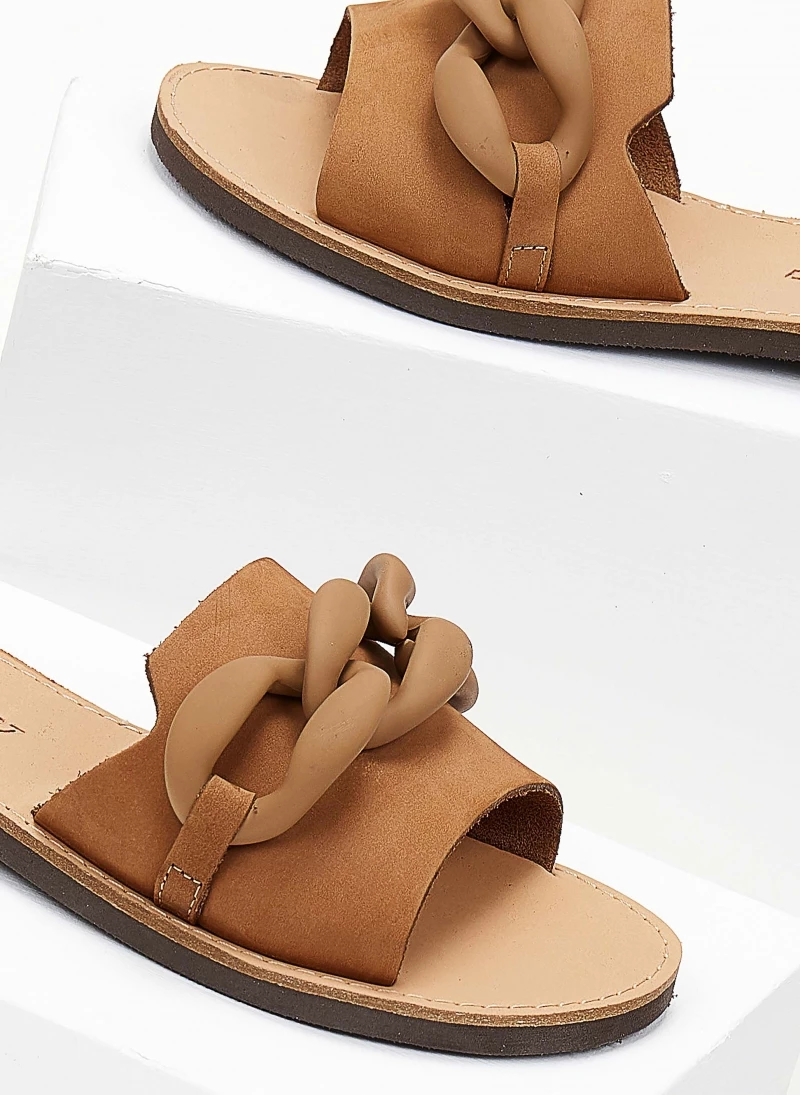 Σανδάλια δερμάτινα με αλυδίσα estil - Πούρο Σανδάλια δερμάτινα με αλυδίσα Estil - Πούρο -The Fashion Project Κατάστημα sandalia nubuck estil me mat kokalini alusida 103864 uklc