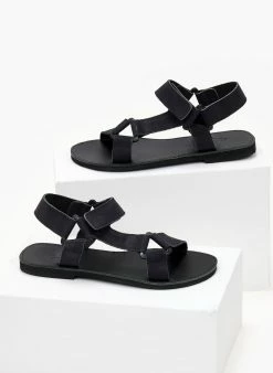 Σανδάλια δερμάτινα με Velcro Estil - Μαύρο 3 Σανδάλια δερμάτινα με Velcro Estil - Μαύρο -The Fashion Project Κατάστημα sandalia nubuck estil me velcro 103816 hp8y